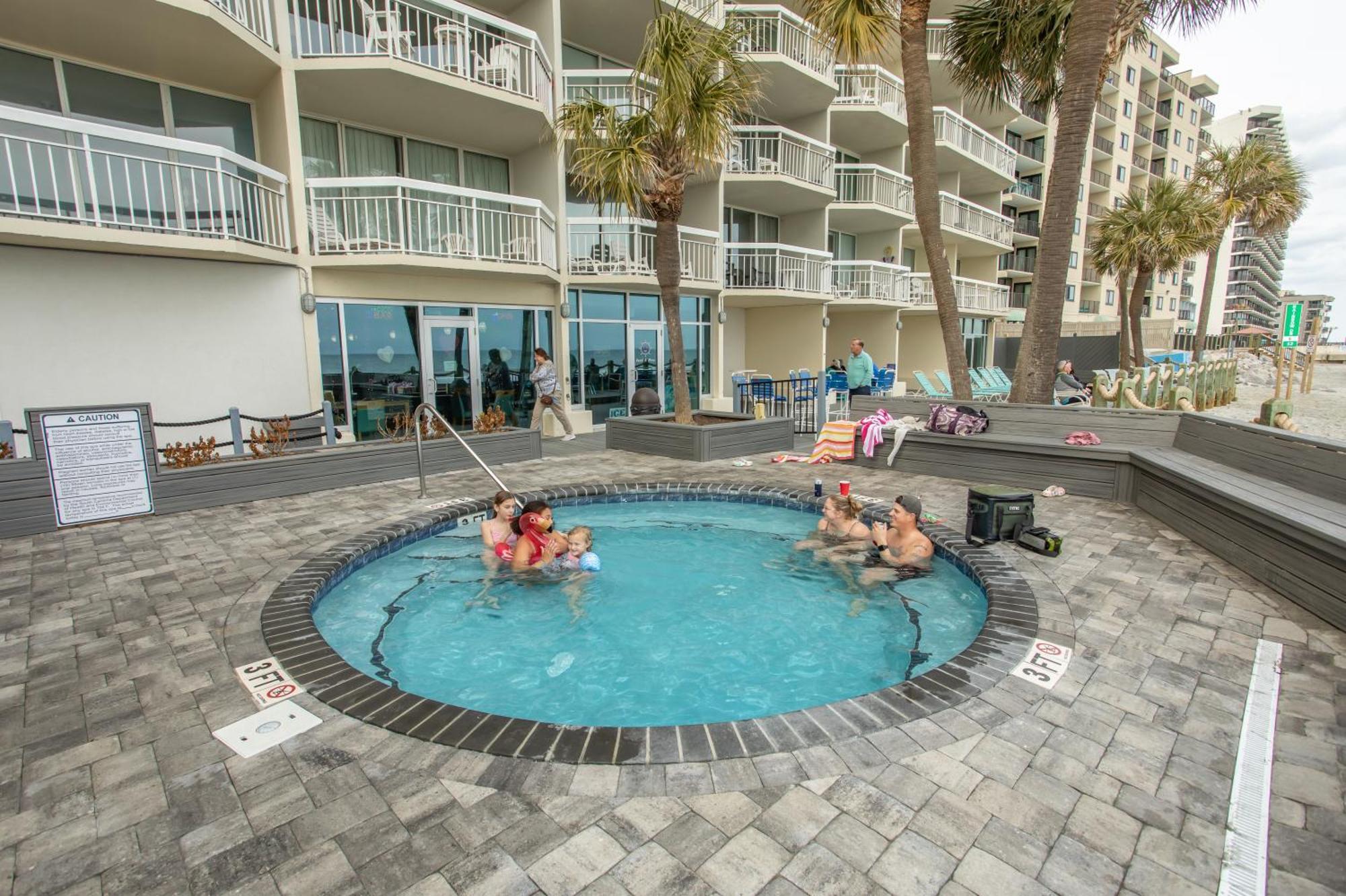 Aparthotel Waters Edge Garden City Exterior foto