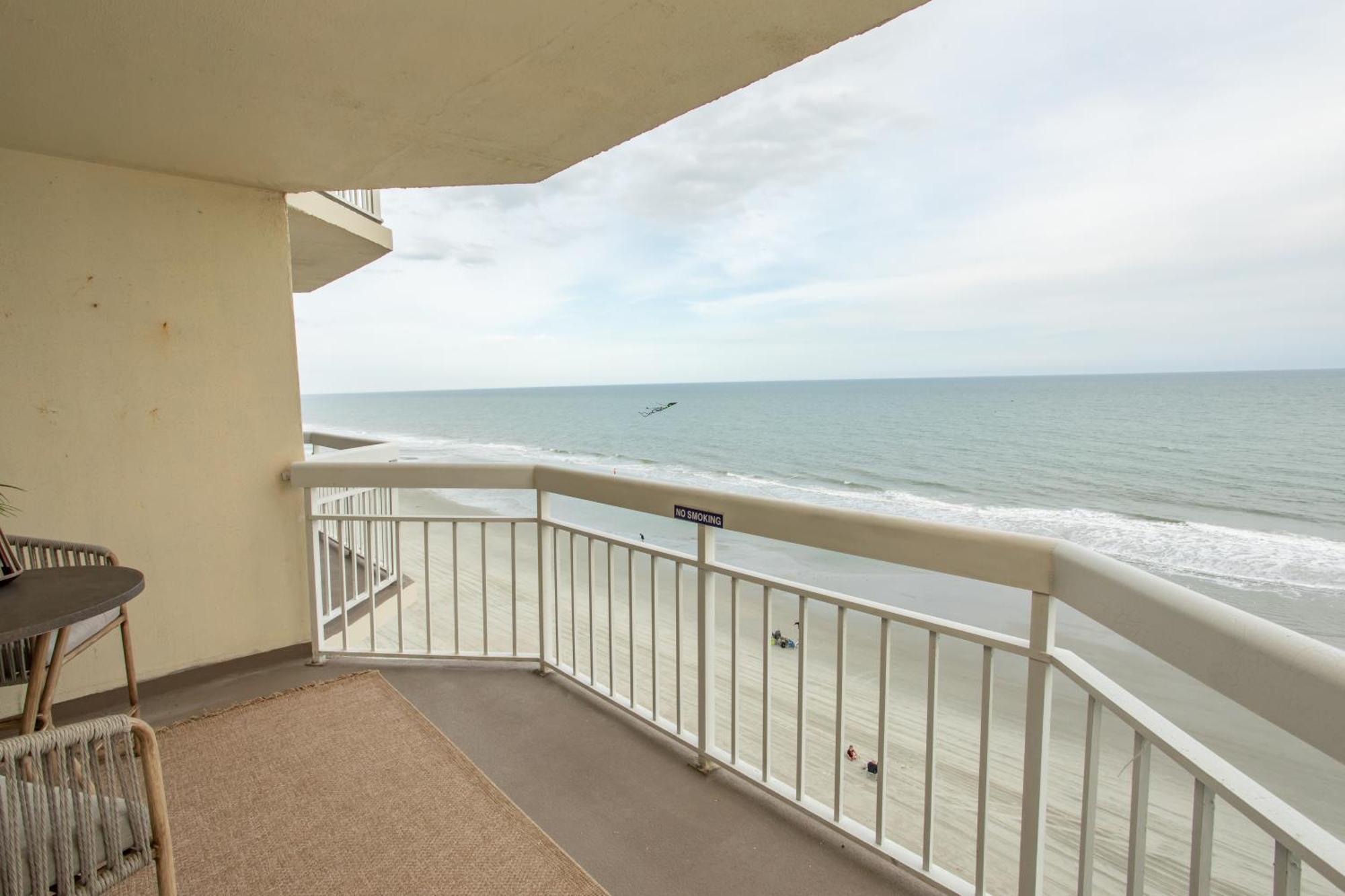 Aparthotel Waters Edge Garden City Exterior foto